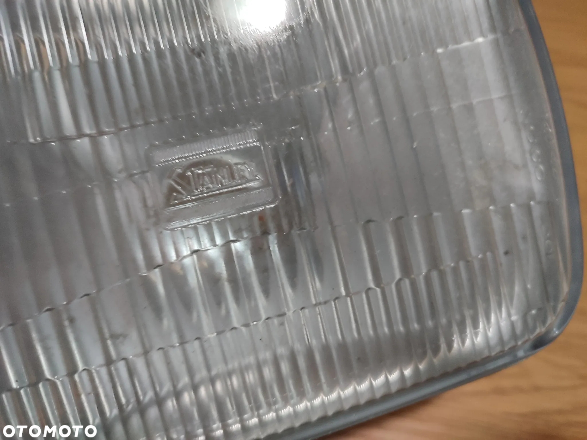 Lampa przód, reflektor Honda VF 1000R - 4