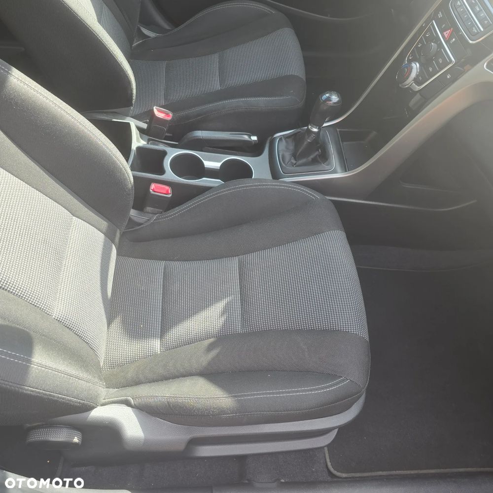 Hyundai i30 - 18