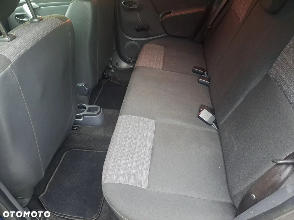 Dacia Duster 1.6 16V 105 4x2 Prestige - 14