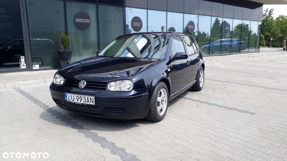 Volkswagen Golf - 5