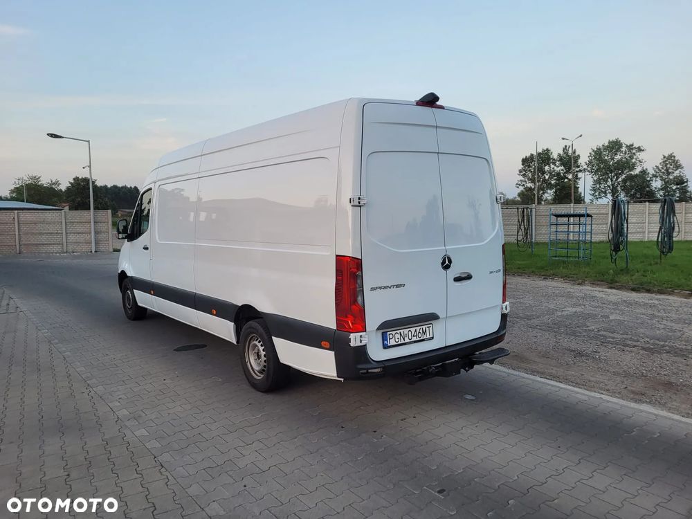 Mercedes-Benz Sprinter - 6