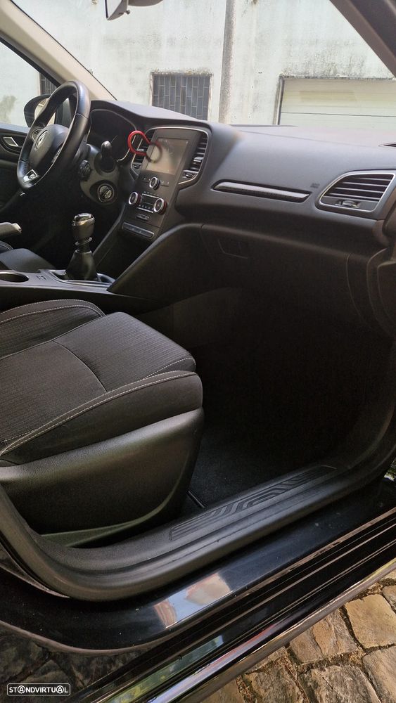 Renault Mégane Sport Tourer 1.5 dCi Limited - 3