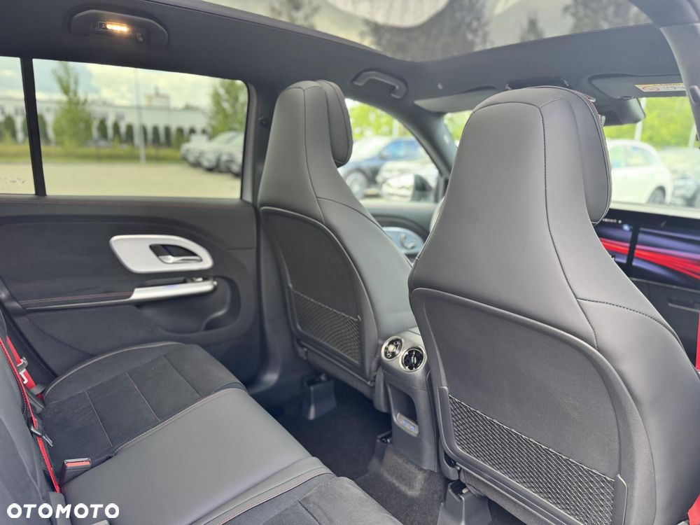 Mercedes-Benz GLB 200 mHEV 4-Matic 8G-eDCT - 19