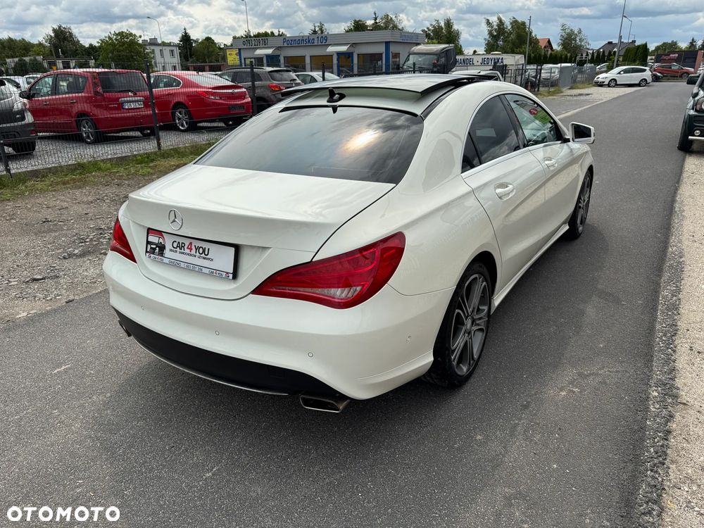 Mercedes-Benz CLA 200 7G-DCT StreetStyle - 39