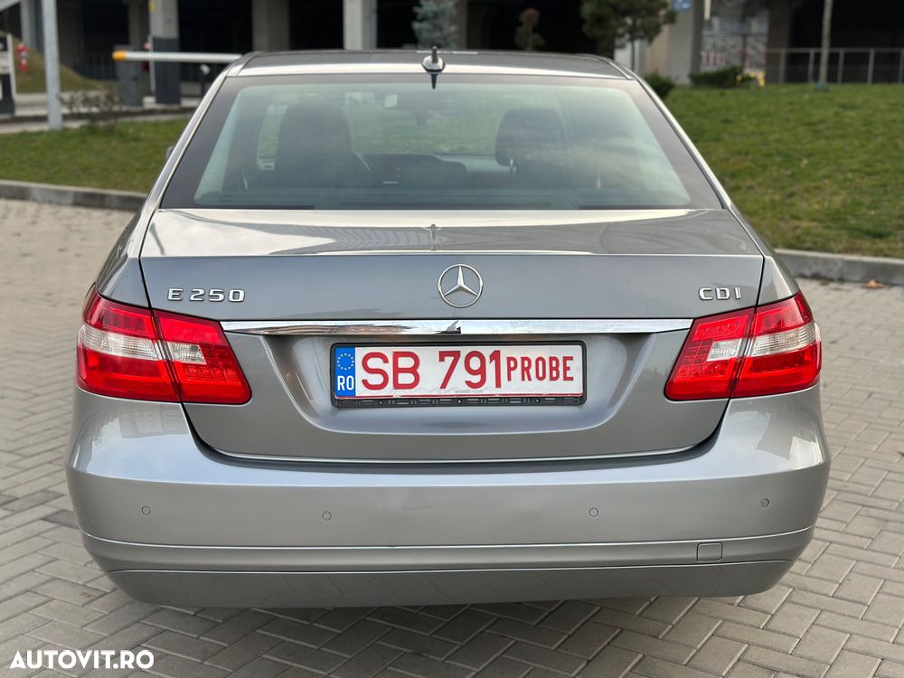 Mercedes-Benz E 250 T CDI 7G-TRONIC Elegance - 6