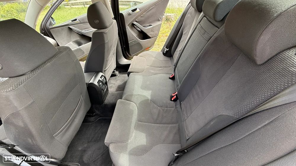 VW Passat 2.0 TDI Confortline DSG - 7