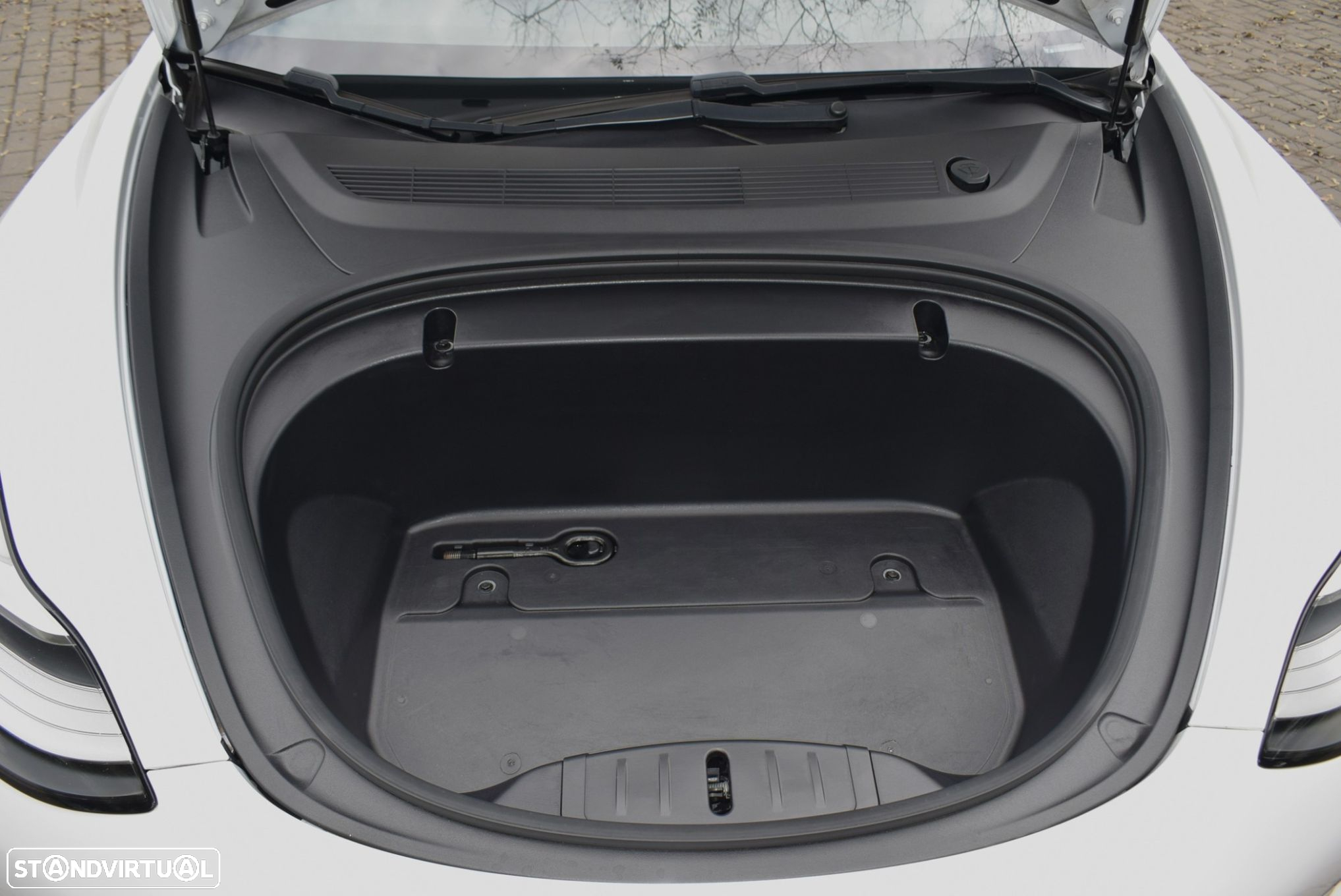 Tesla Model 3 Standard RWD Plus - 30