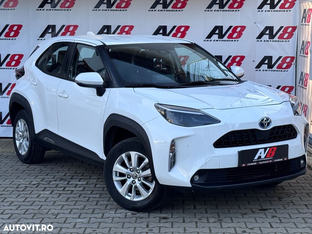 Toyota Yaris Cross 1.5 VVT-i Business Edition - 1
