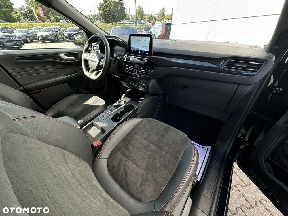 Ford Kuga 2.5 Duratec PHEV ST-LINE X - 17