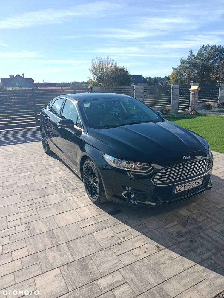 Ford Fusion 2.0 EcoBoost Titanium - 17