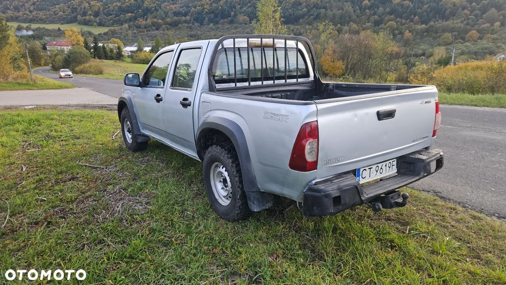 Isuzu D-Max 2.5d DC Basic - 12