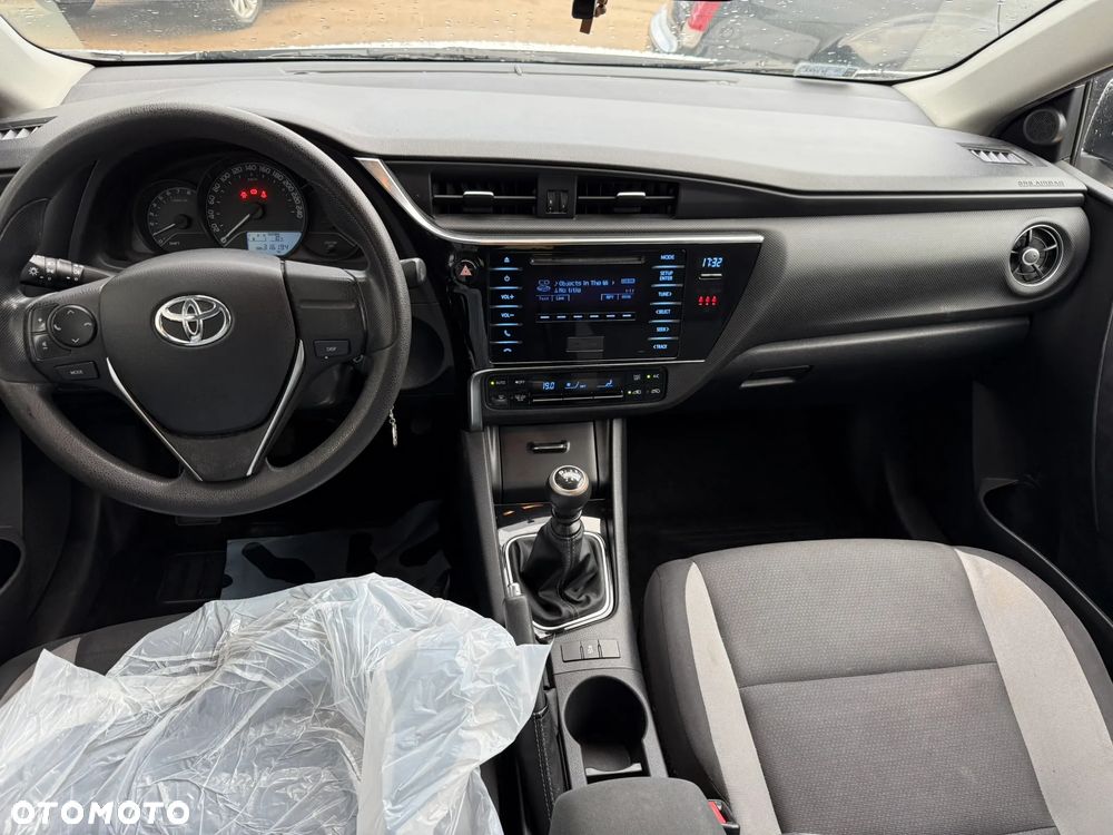 Toyota Auris 1.33 VVT-i Active - 9