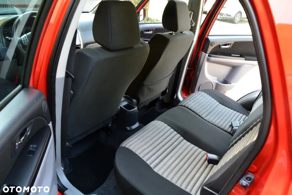 Suzuki SX4 1.6 Comfort Plus - 7