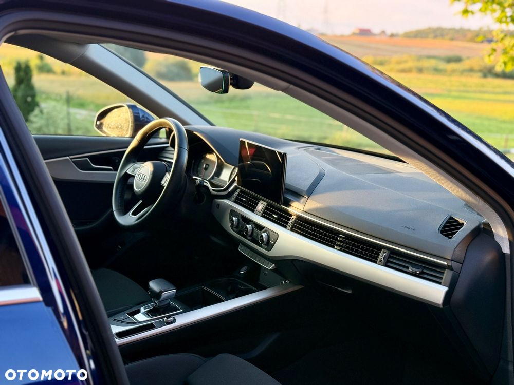 Audi A4 Avant 40 TDI S tronic - 17