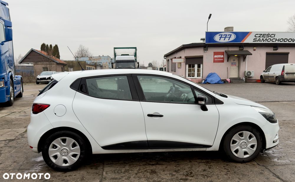 Renault Clio 1.2 16V Life - 3