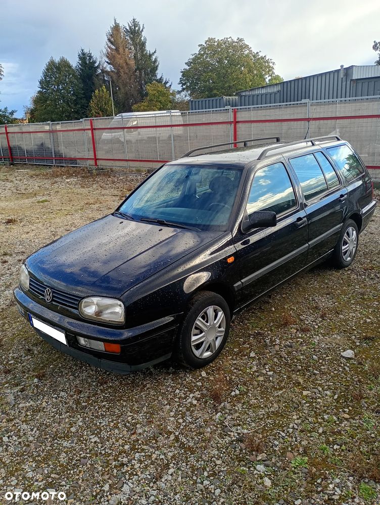Volkswagen Golf - 2