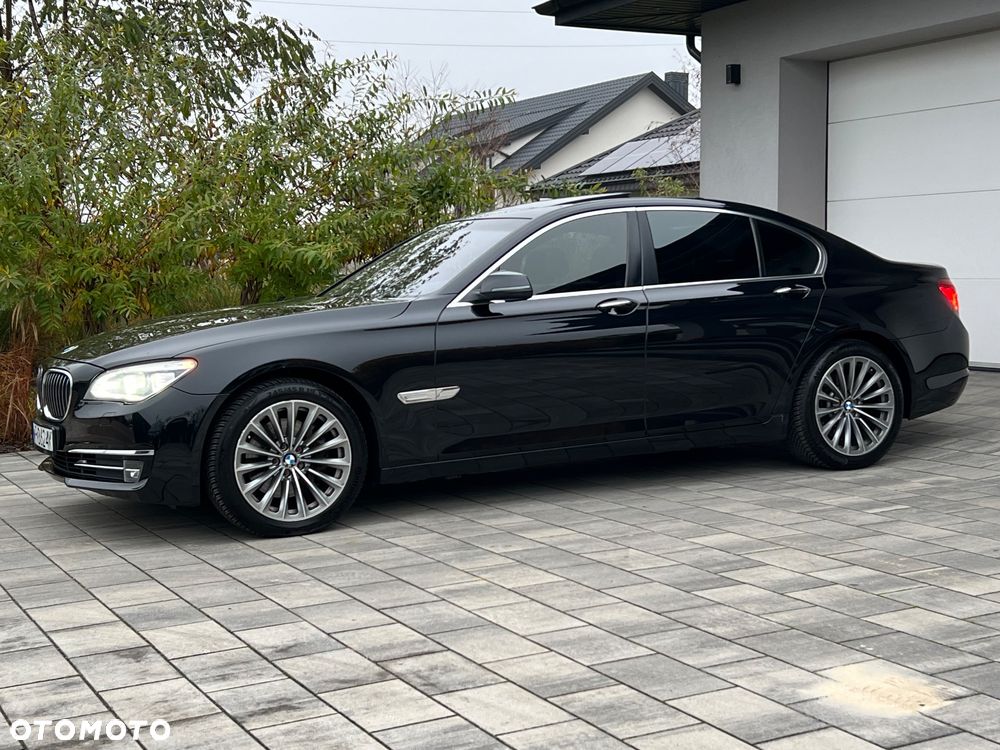 BMW Seria 7 740d xDrive Edition Exclusive - 10
