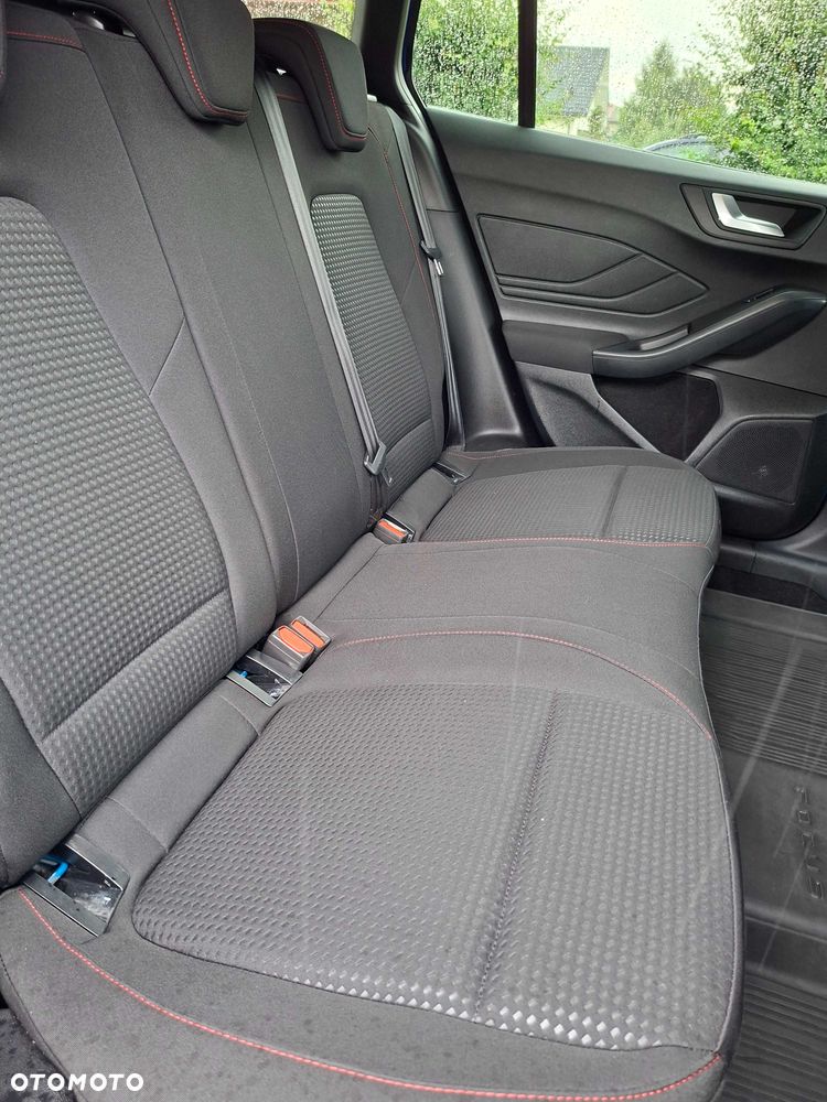 Ford Focus - 8