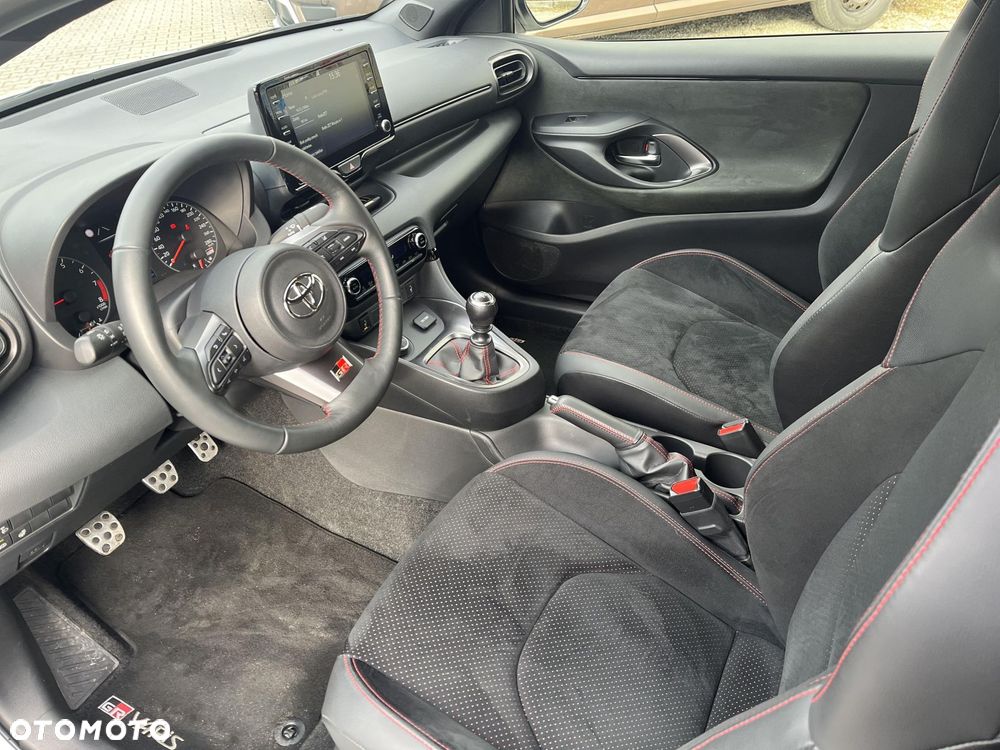 Toyota GR Yaris - 15