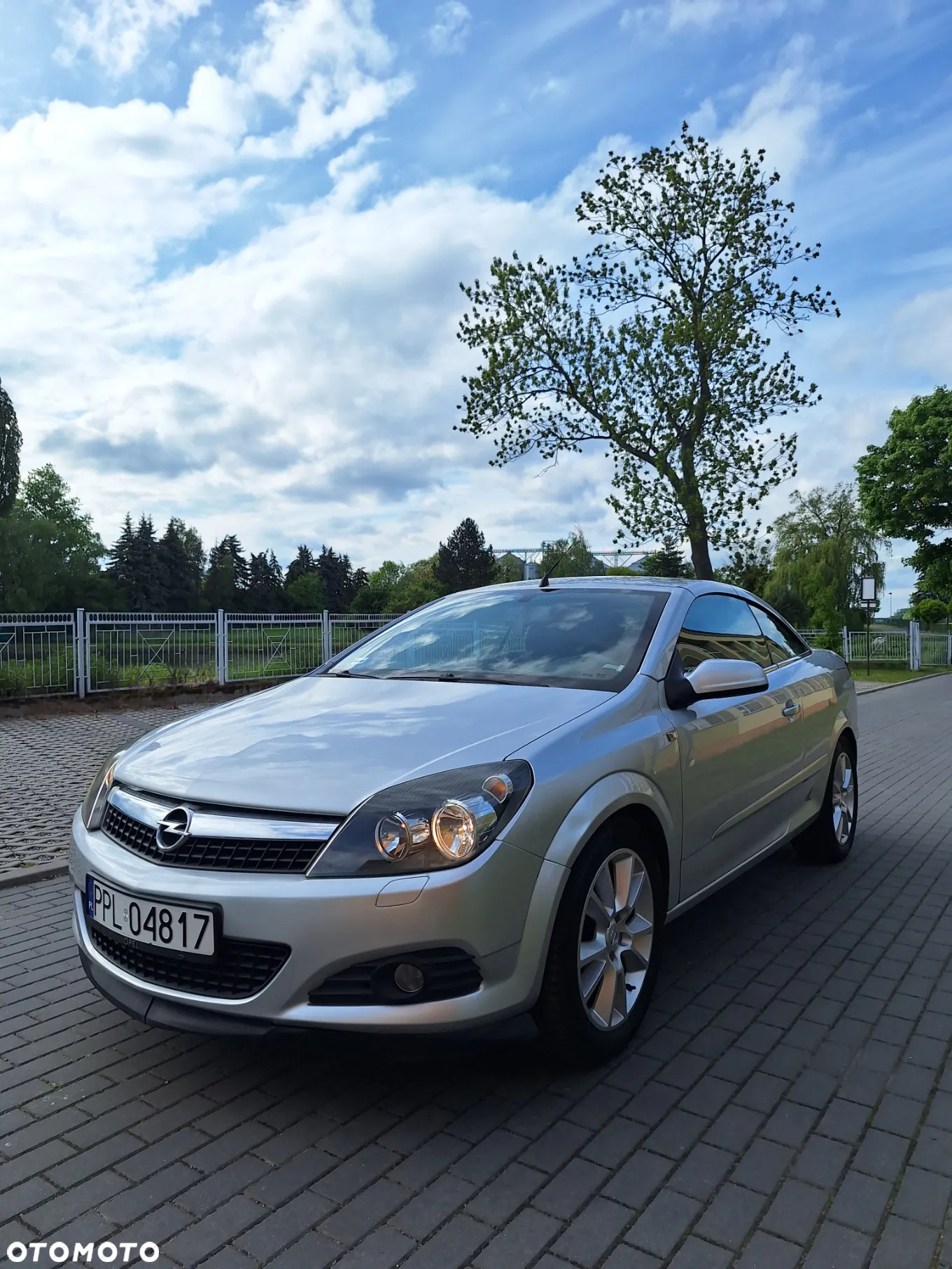 Opel Astra TwinTop 1.6 Cosmo - 3