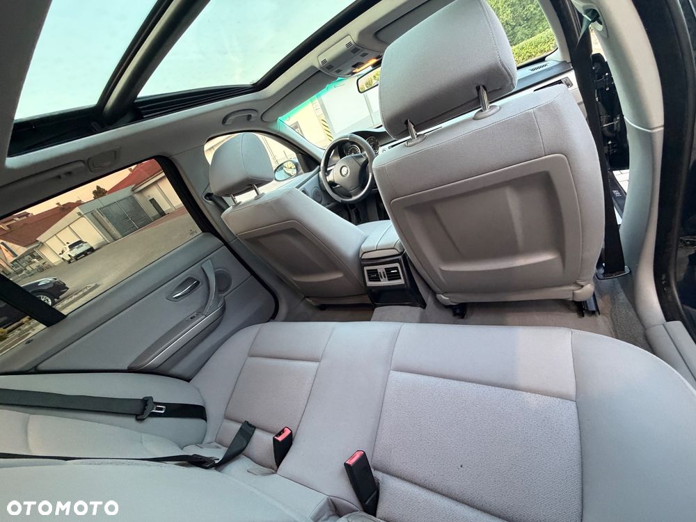 BMW Seria 3 320d - 11