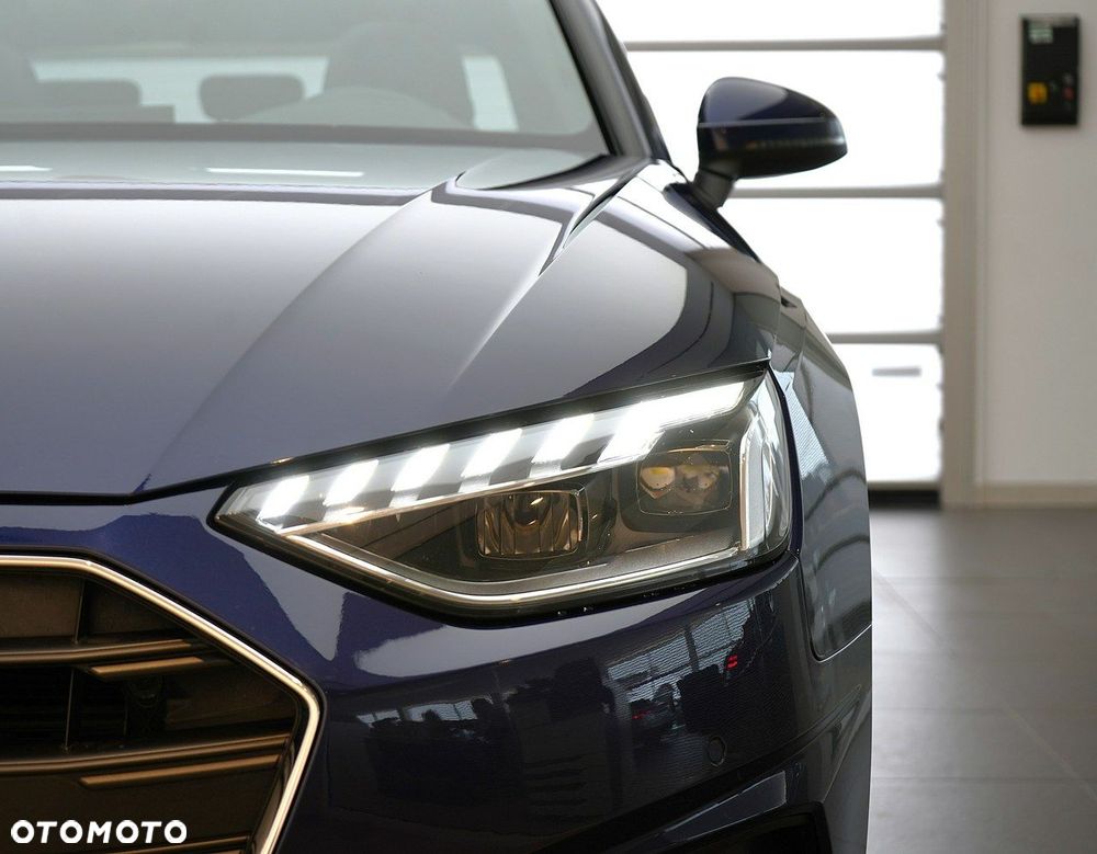 Audi A4 Limousine - 10