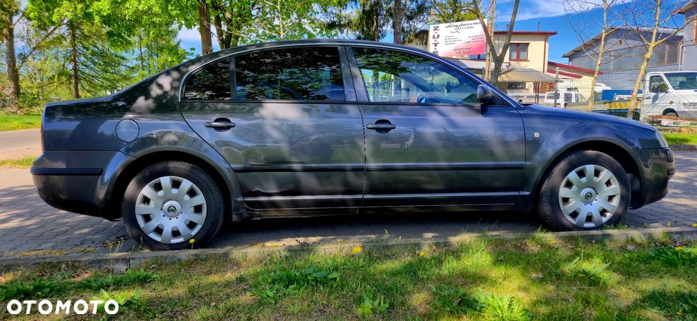 Skoda Superb 2.0 Classic - 5