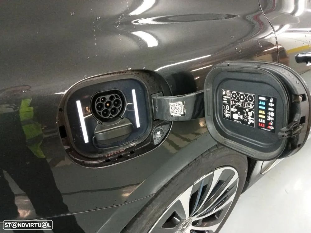Mercedes-Benz EQE 350+ - 11