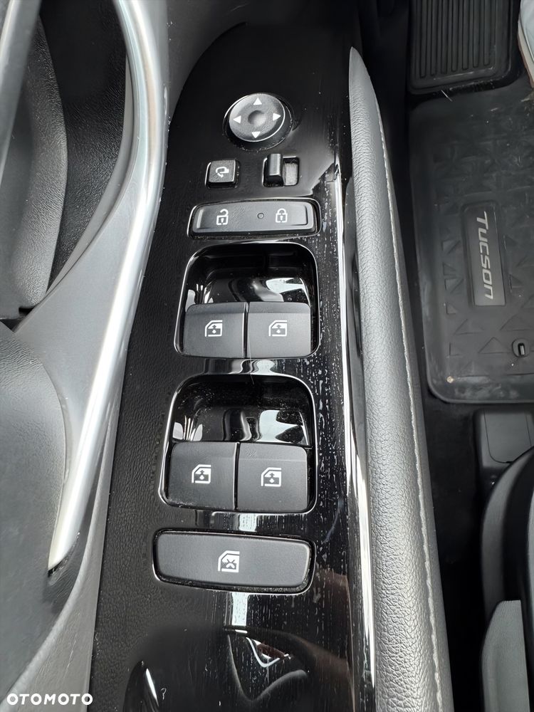 Hyundai Tucson 1.6 T-GDi 48V Executive 4WD DCT - 30