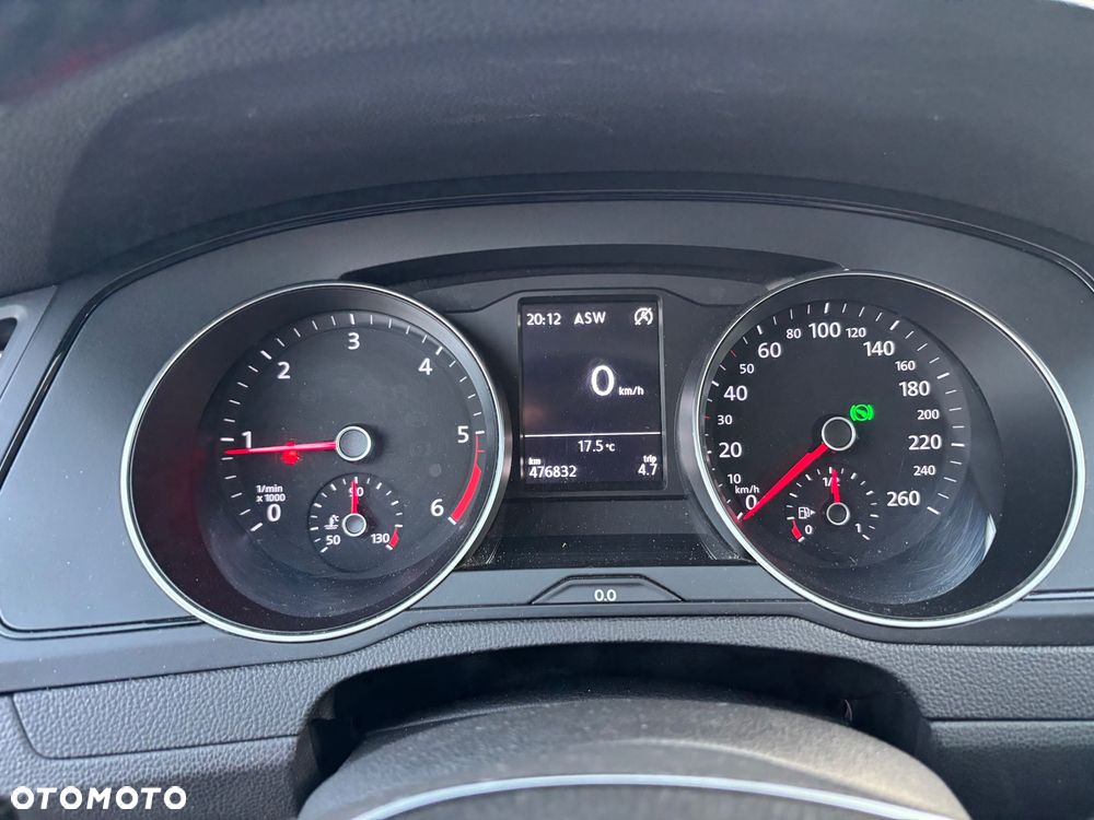 Volkswagen Passat 2.0 TDI (BlueMotion Technology) DSG Comfortline - 32
