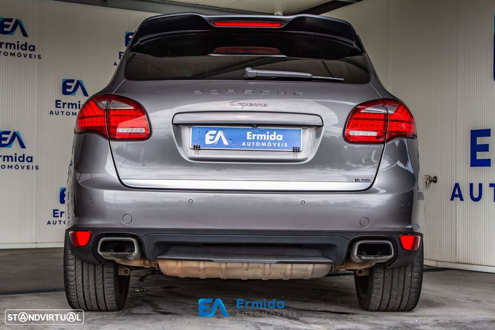 Porsche Cayenne - 5
