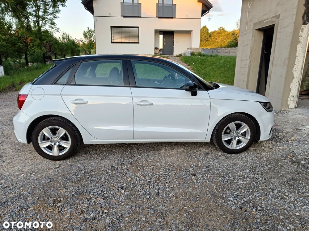 Audi A1 Sportback 1.0 TFSI ultra - 2