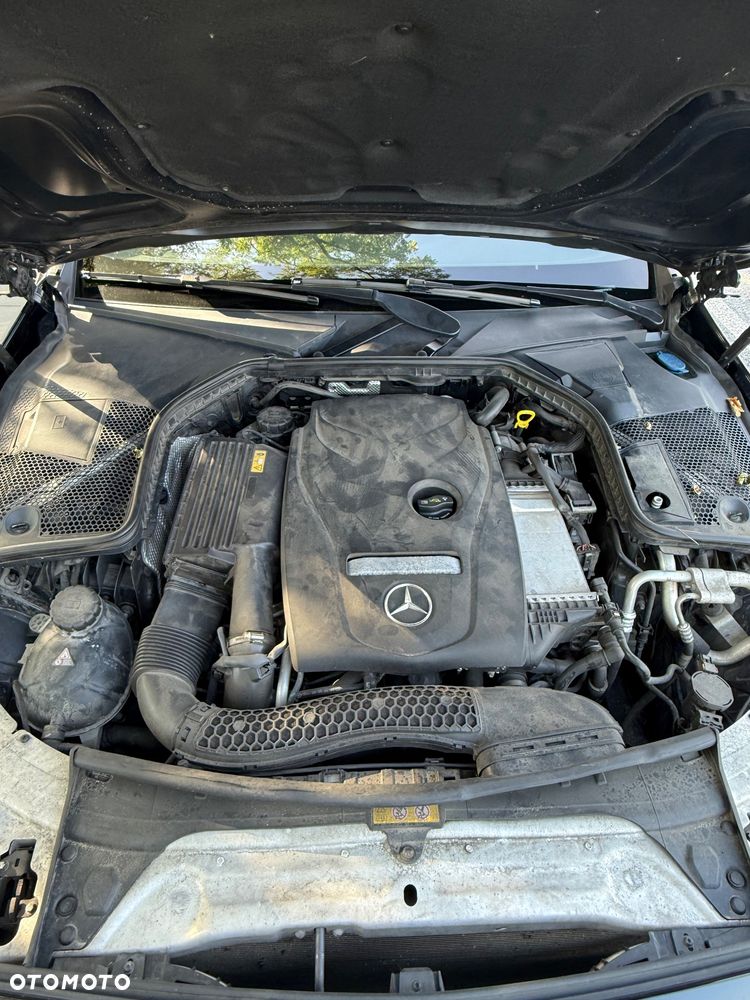 Mercedes-Benz Klasa C 300 9G-TRONIC - 11