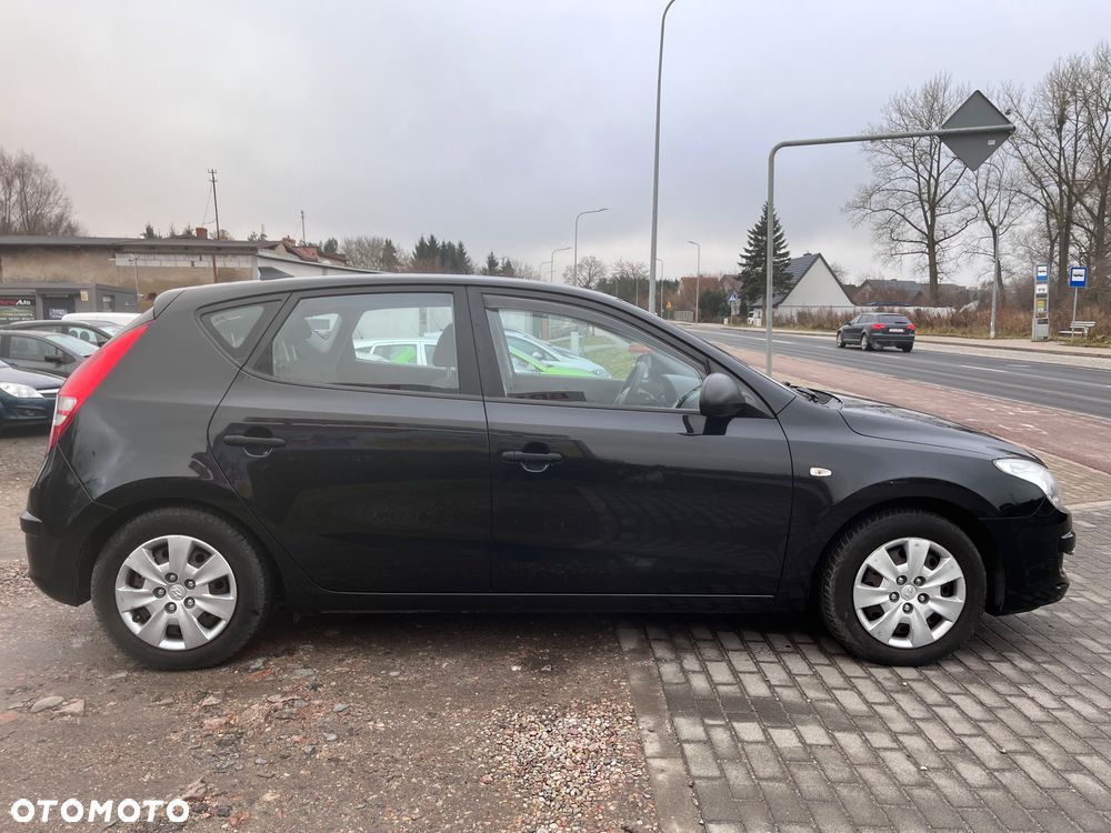 Hyundai i30 1.4 Blue Classic - 9