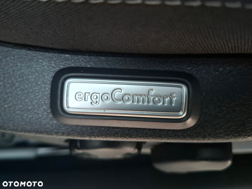 Volkswagen Passat 1.5 TSI OPF DSG Comfortline - 16