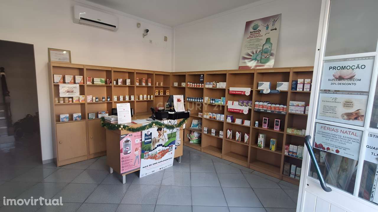 Loja para Arrendamento na EN 125 em Olhão | Excelente Visibilidade - Grande imagem: 2/8