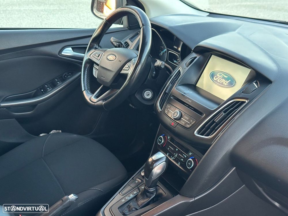 Ford Focus SW 1.5 TDCi Titanium DPS - 24
