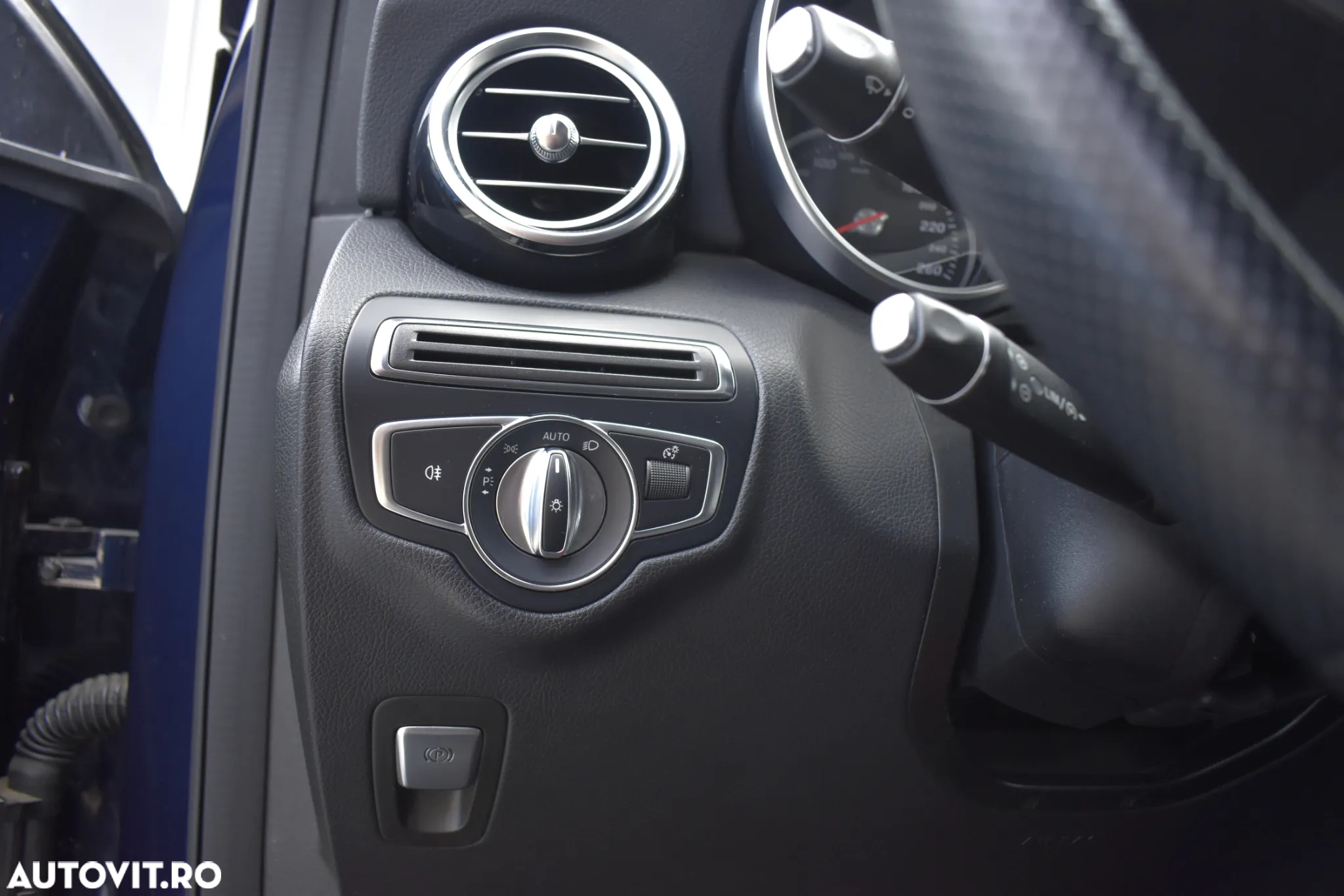 Mercedes-Benz GLC Coupe 220 d 4MATIC - 32