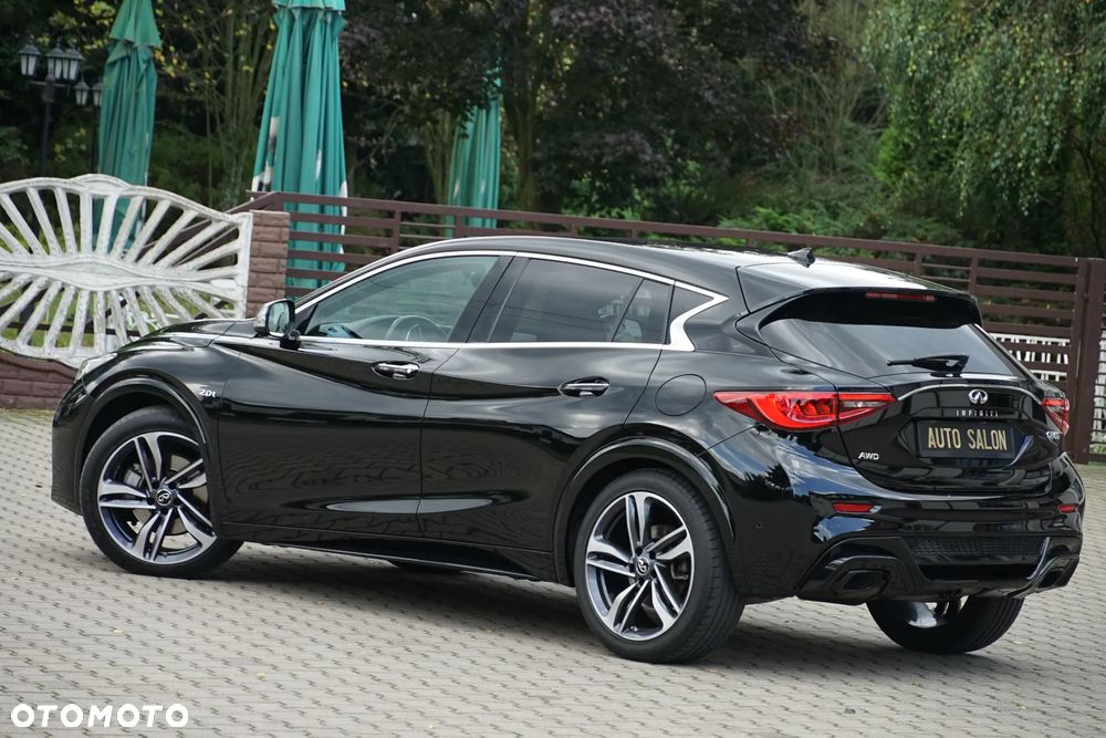 Infiniti Q30 2.0t DCT AWD Sport - 19