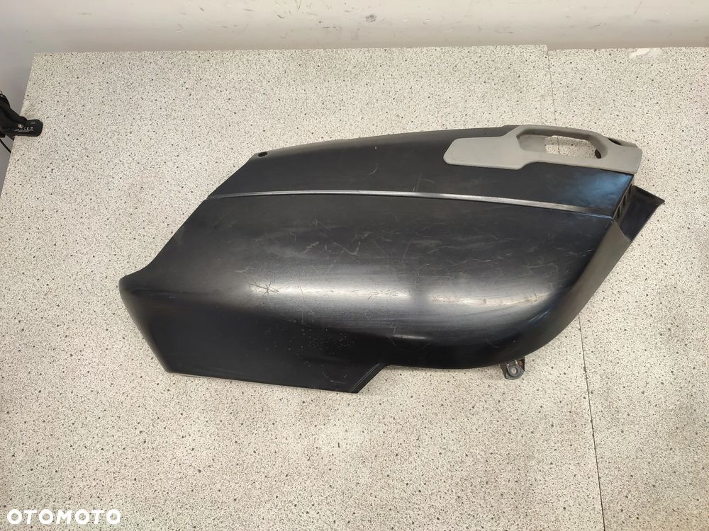 Owiewka, osłona, bok, boczek Piaggio Sfera 50 - 1