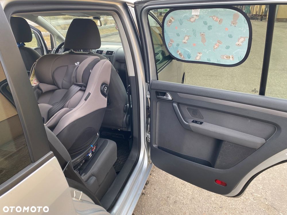 Volkswagen Touran 2.0 TDI DPF Comfortline - 12