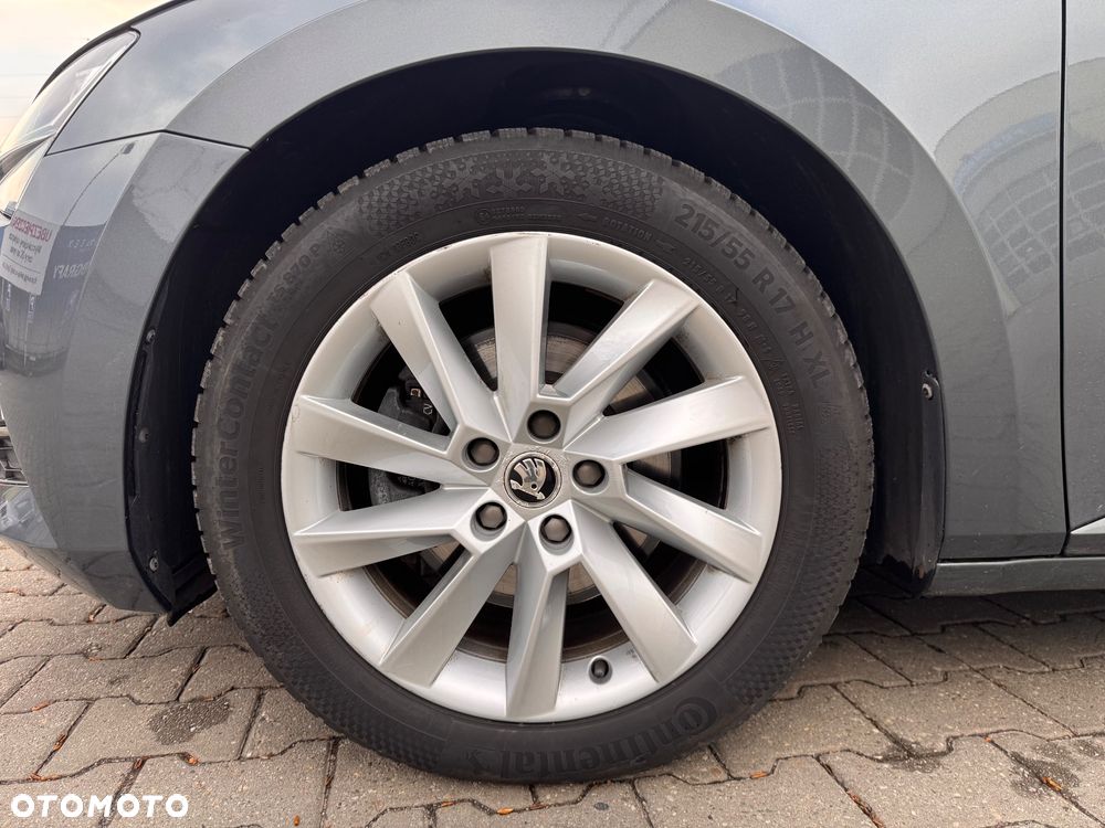 Skoda Superb 2.0 TDI SCR 4x4 Style DSG - 33