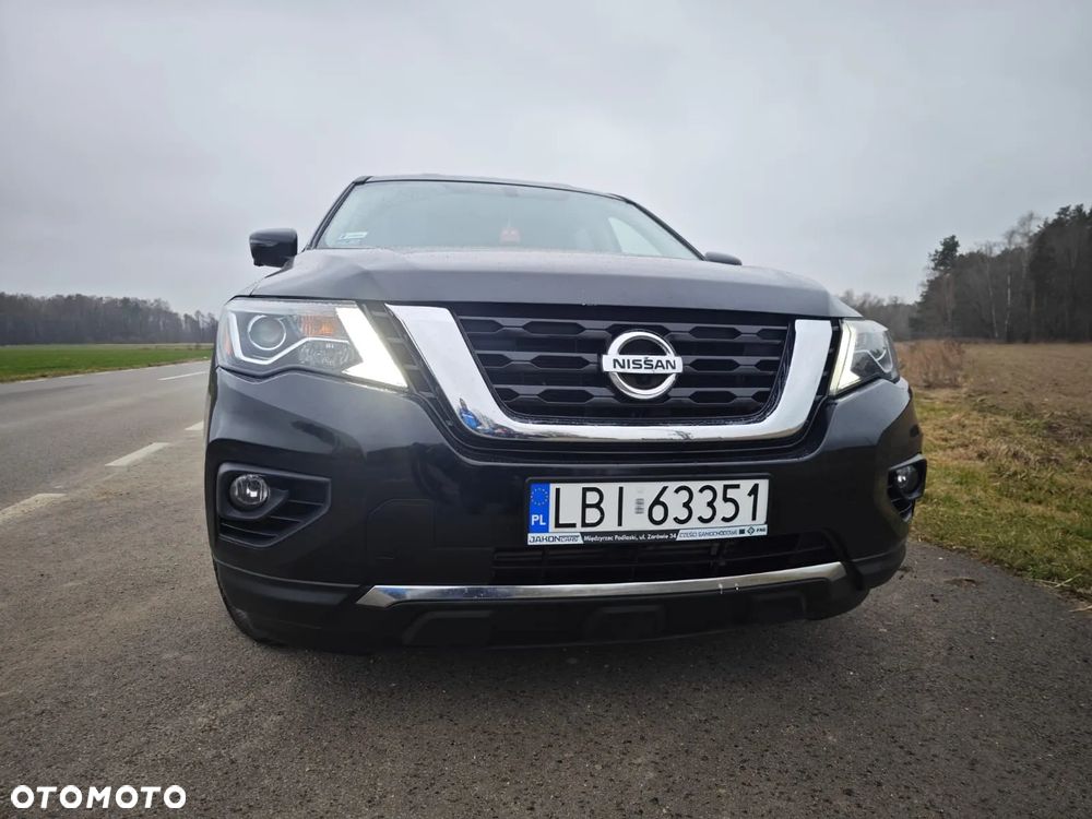 Nissan Pathfinder - 32