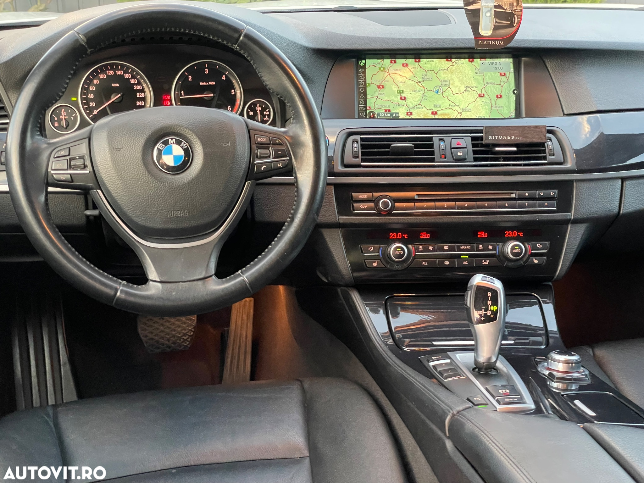BMW Seria 5 520d - 8