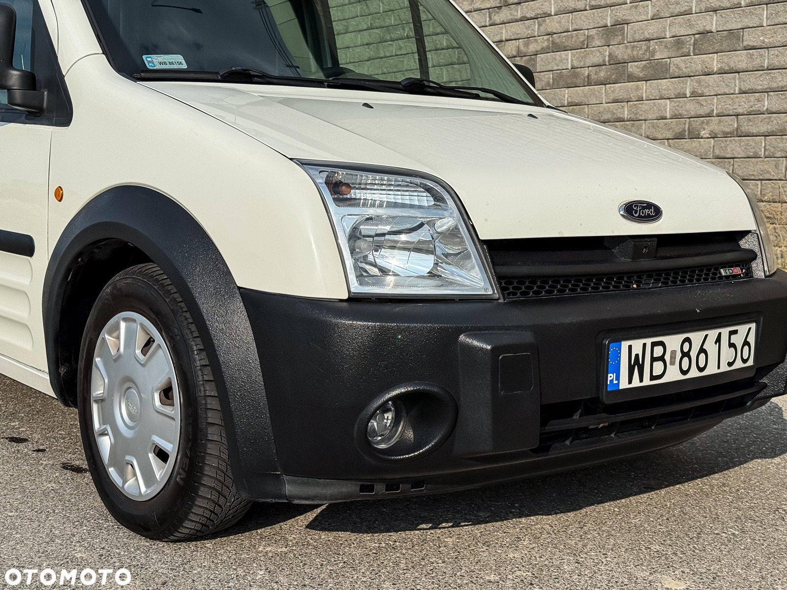Ford Transit Connect - 9