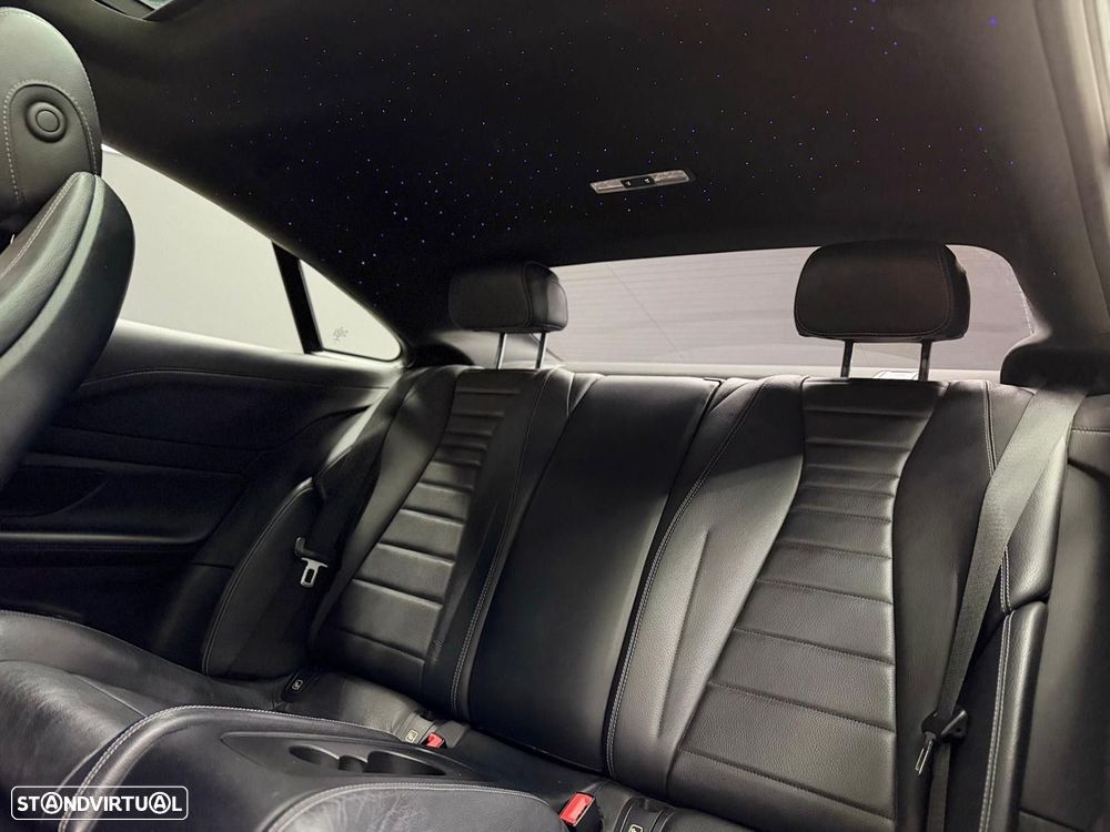 Mercedes-Benz E 220 d Coupe 9G-TRONIC AMG Line - 24
