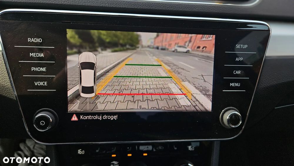 Skoda Superb 1.5 TSI ACT Style - 28