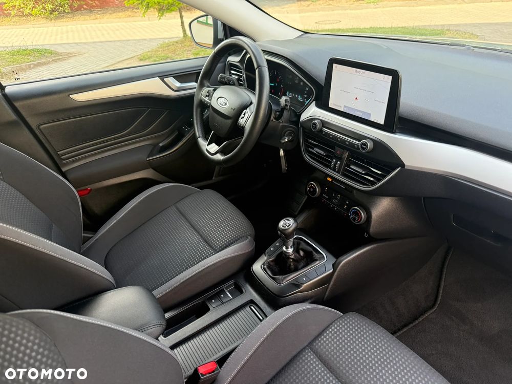 Ford Focus 2.0 TDCi Titanium ASS - 33