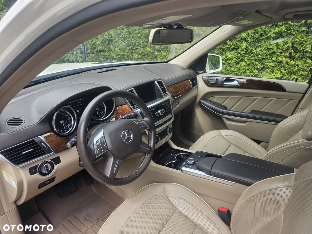 Mercedes-Benz GL 500 4-Matic - 10