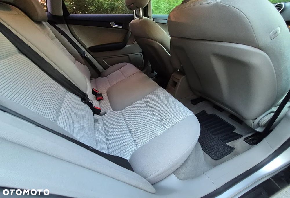 Audi A3 Sportback 2.0 TDI DPF quattro Ambition - 10